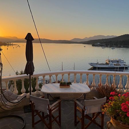Kasteli Suite Poros Town エクステリア 写真