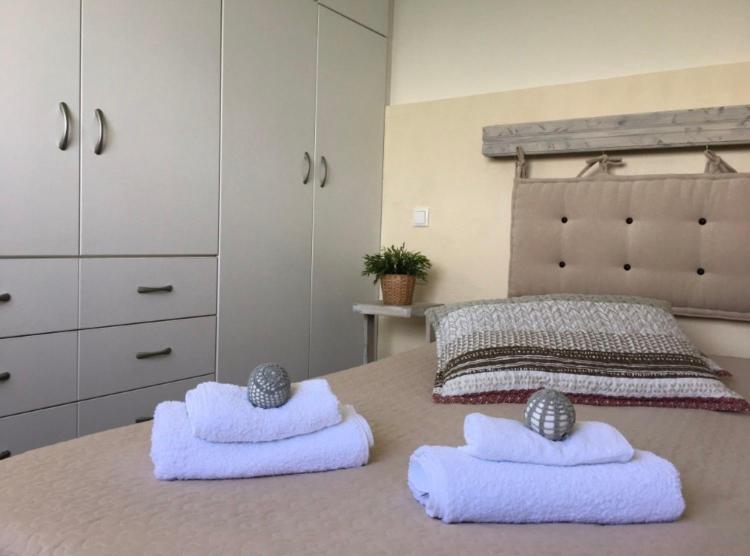Kasteli Suite Poros Town エクステリア 写真