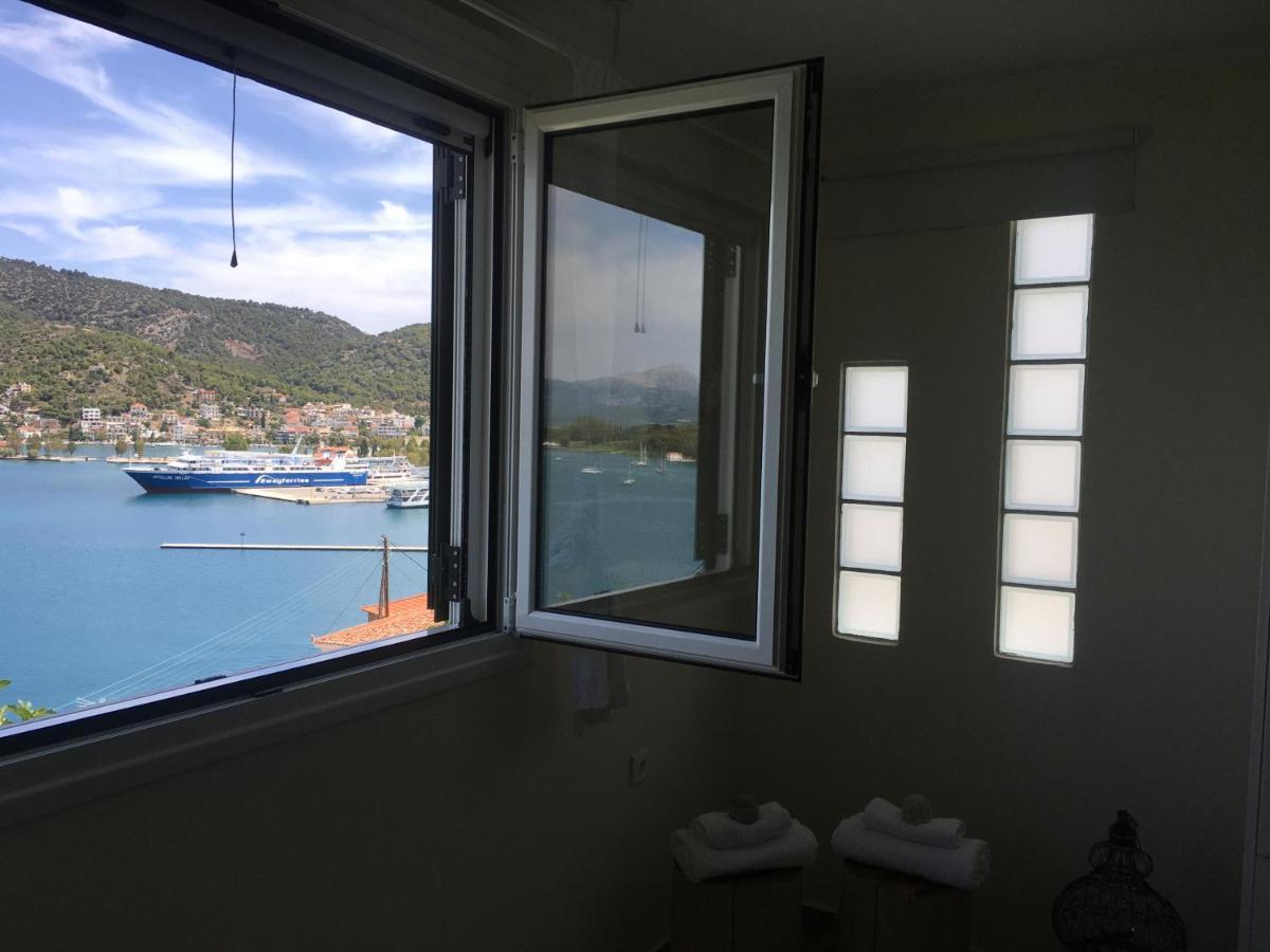 Kasteli Suite Poros Town エクステリア 写真
