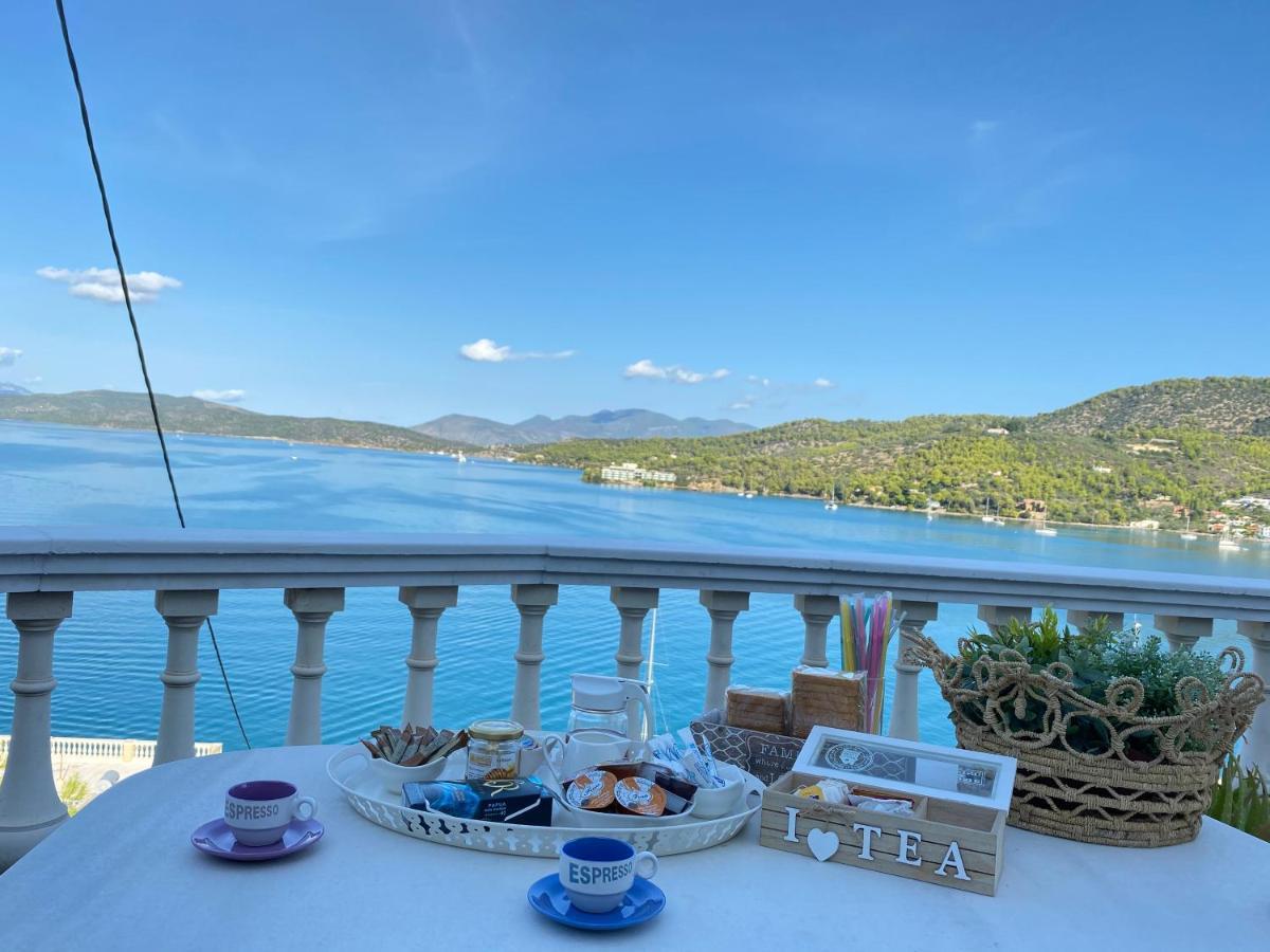 Kasteli Suite Poros Town エクステリア 写真