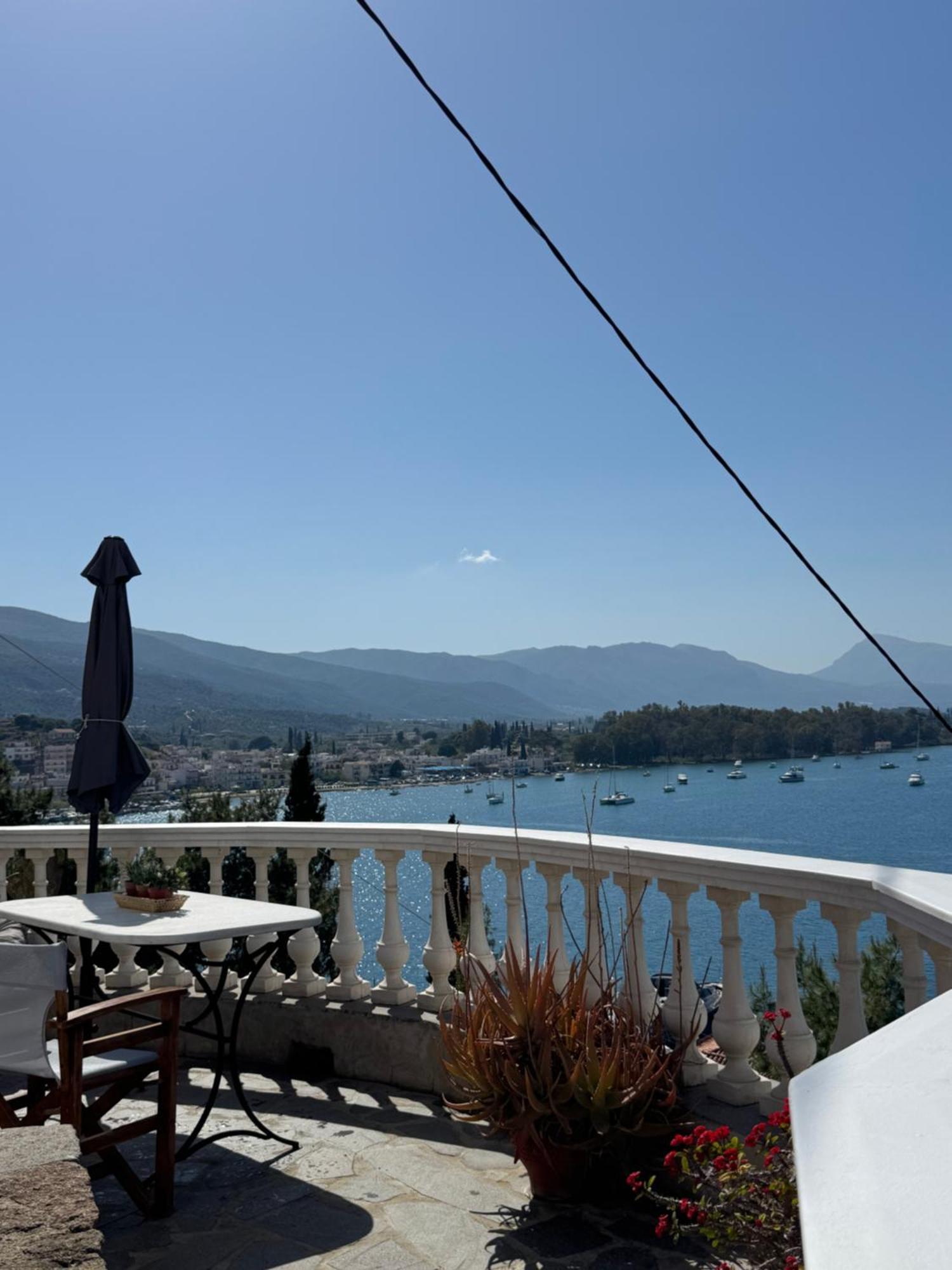 Kasteli Suite Poros Town エクステリア 写真